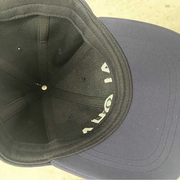 RARE!! Lululemon Navy Aloha Cap - Picture 5 of 5